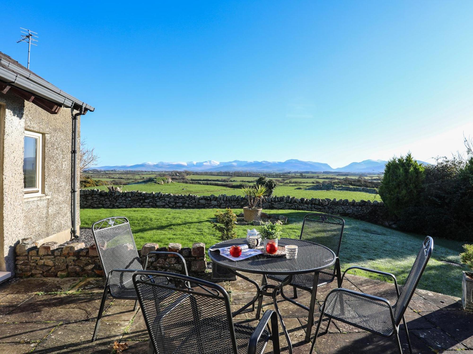 Villa Cosy Barn Dwyran Esterno foto